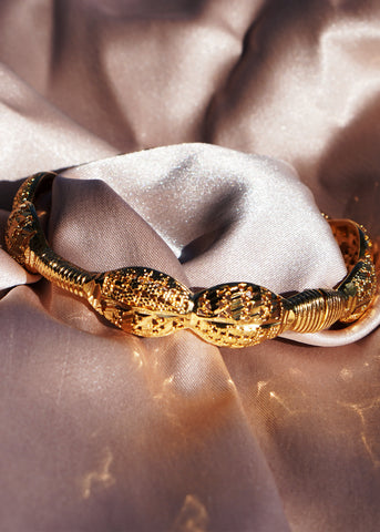The "Allana" Gold Beaded Stretch Bracelet