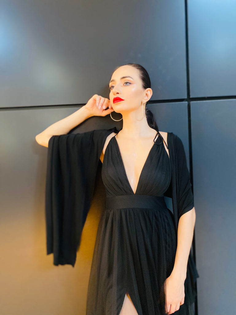 The “Leoni” Shawl - Danielle Emon