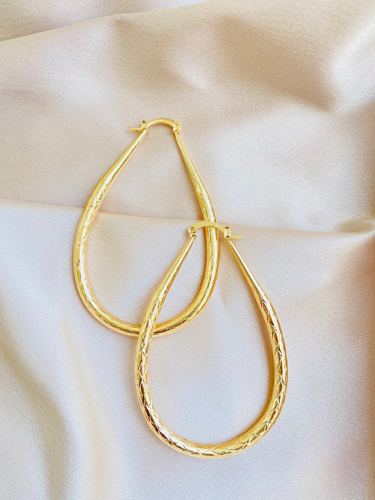 The Bobbie Hoop - Danielle Emon