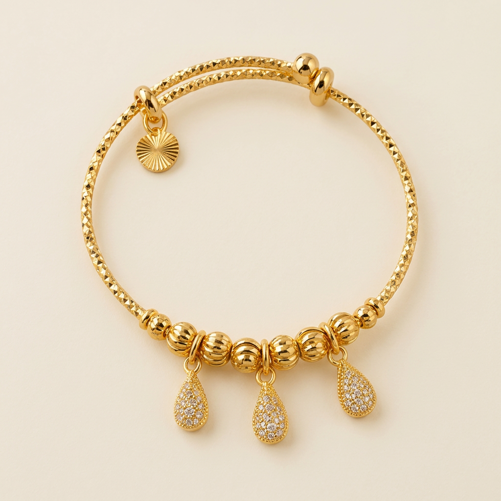 Ophelia teardrop charm bracelet on ivory