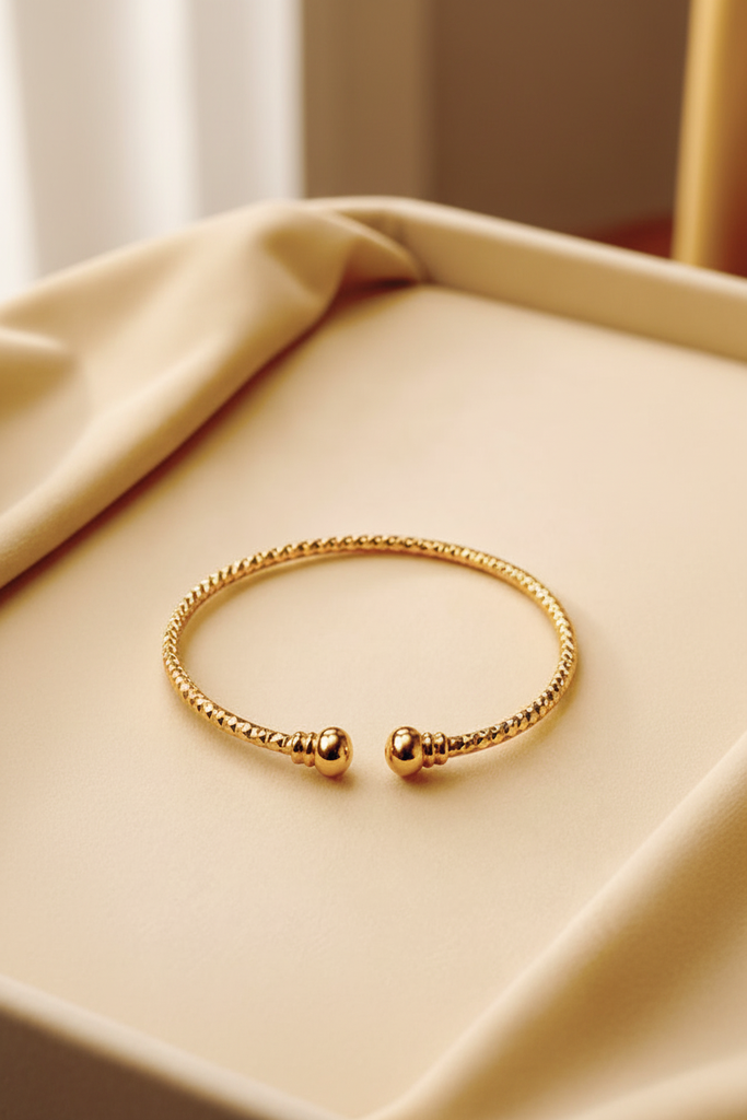 Kennedy gold twisted rope cuff bracelet cream velvet tray display