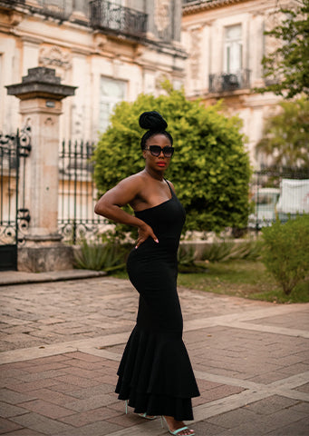 The "Maelle" One Shoulder Black Fishtail Gown