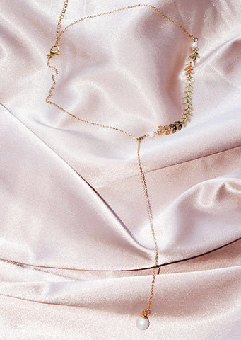 The "Camilla" Drawstring Pearl Necklace